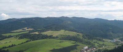 Przełęcz pod Tokarnią ↔ Wielki Lipnik [widok na Velky Lipnik ze szlaku 31.08.2014]