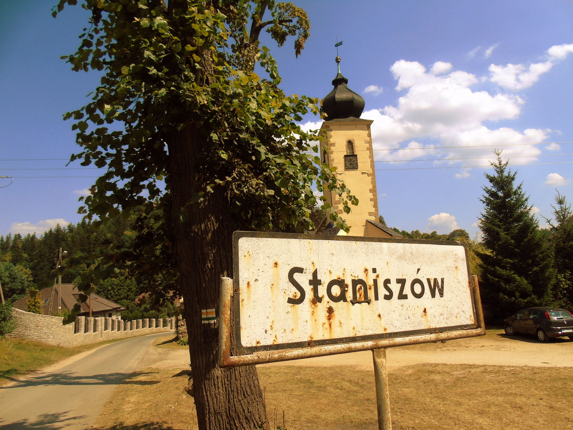 Staniszów - kościół